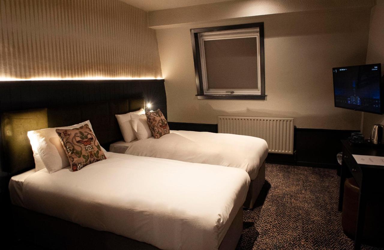 The Coachman Hotel Kilsyth Екстериор снимка