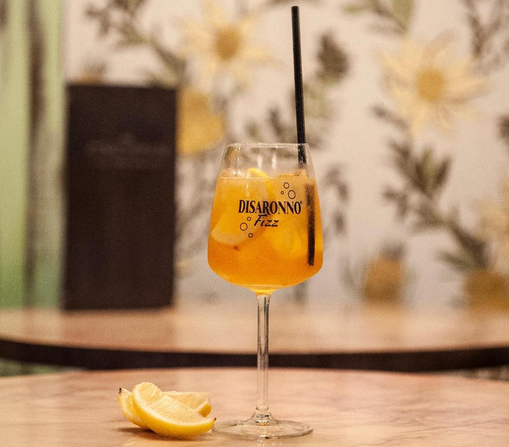 The Coachman Hotel Kilsyth Екстериор снимка