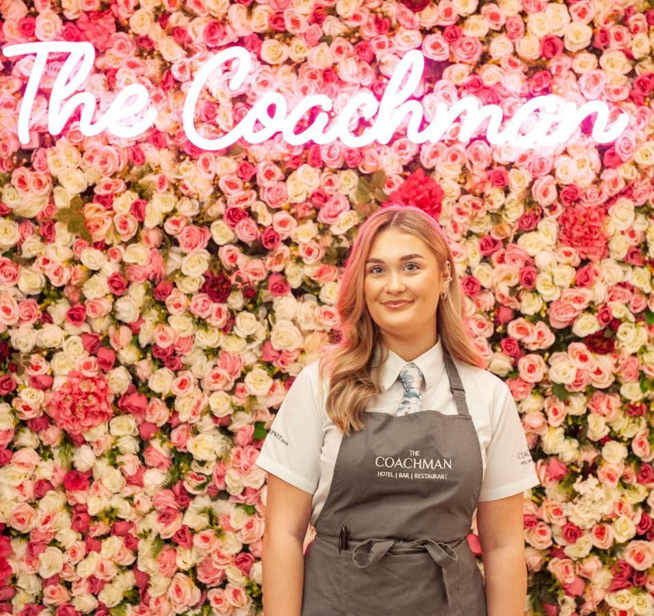 The Coachman Hotel Kilsyth Екстериор снимка