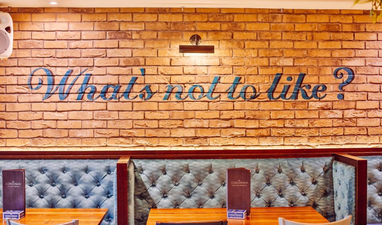 The Coachman Hotel Kilsyth Екстериор снимка