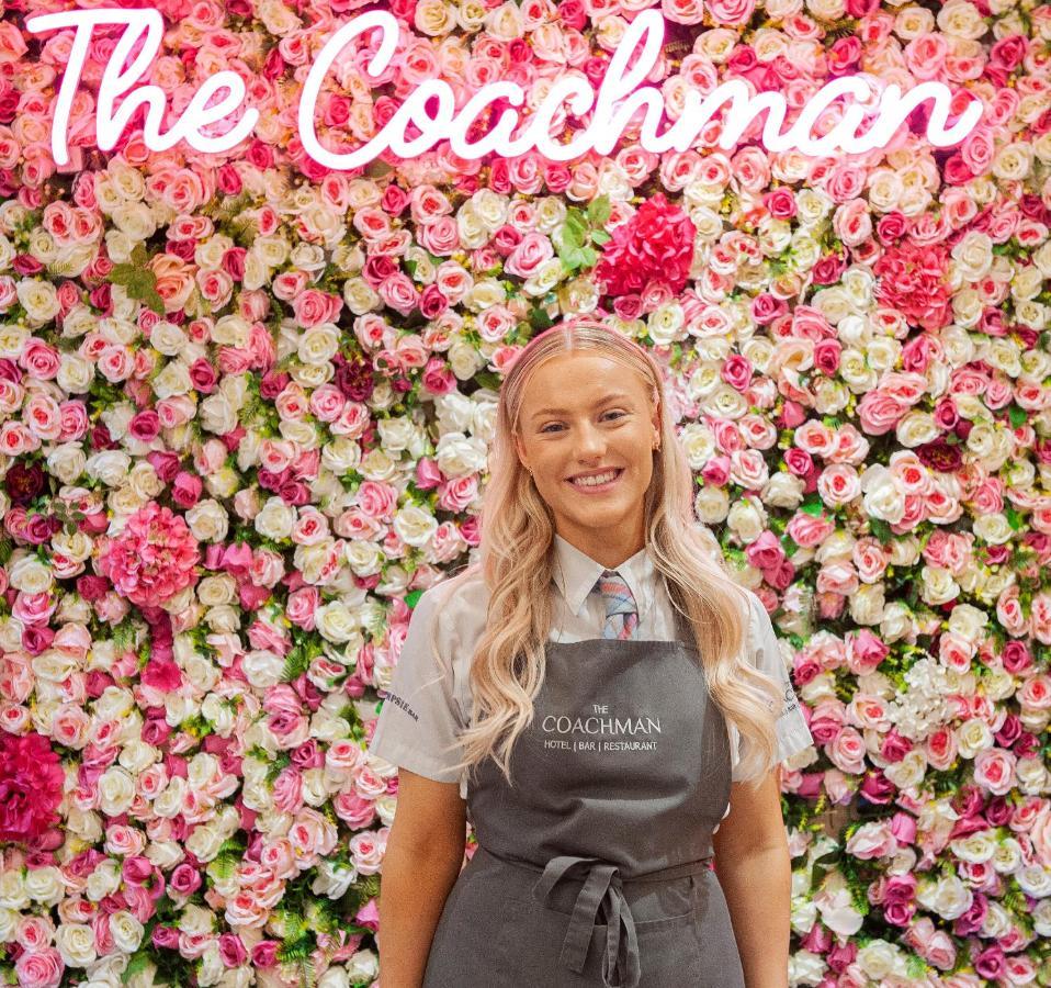 The Coachman Hotel Kilsyth Екстериор снимка