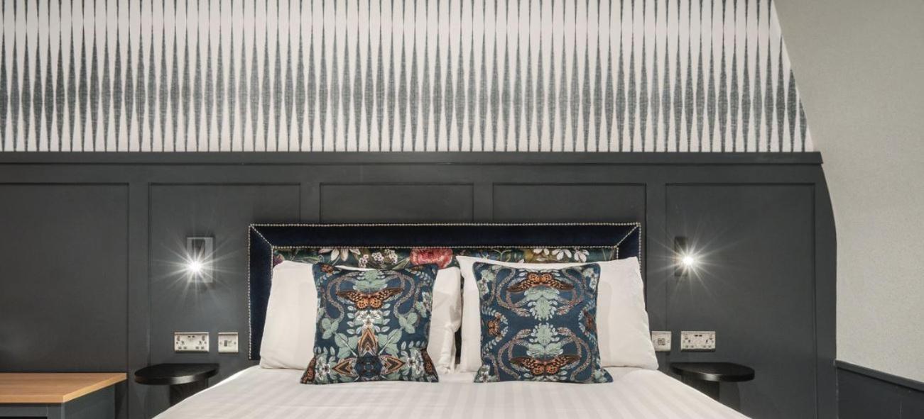 The Coachman Hotel Kilsyth Екстериор снимка