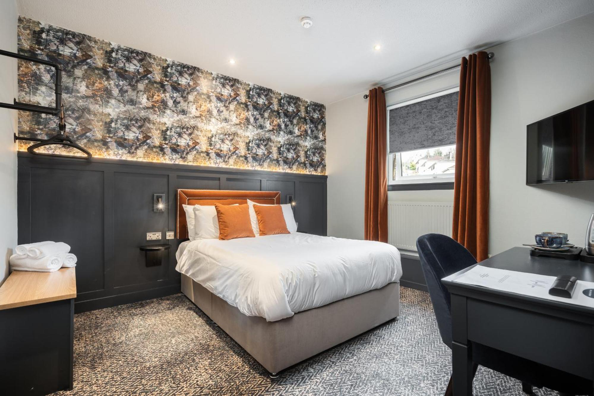 The Coachman Hotel Kilsyth Екстериор снимка